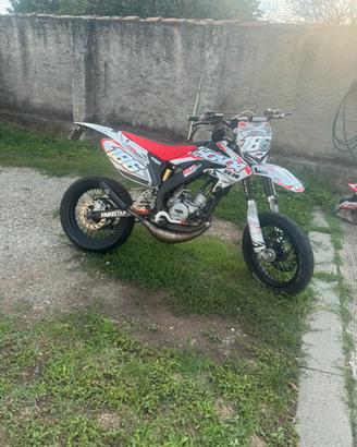 hm  ( tpr 86 )
