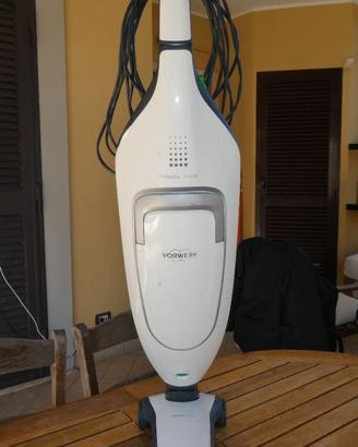 Vorwerk Folletto VK220S aspirapolvere usato poco, 