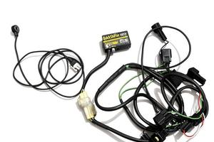 HealTech iQSE-1 QuickShifter Easy + cavo QSH-P4B