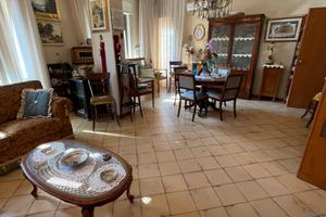 5 vani: via remo sandron pressi via delle croci