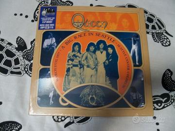 Queen "A Big Race In Seattle" 3LP Box Set 1977 Blu
