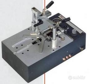 Graffatrice pneumatica da  tavolo per cornici.