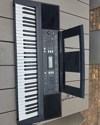 Piano Yamaha PSR-E343 61 tasti