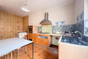 4 LOCALI A SILVI