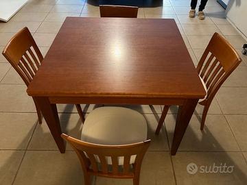 tavolo e 4 sedie