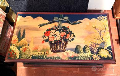 Cassapanca dipinta in legno