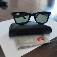 Occhiali da Sole Ray-Ban Wayfarer Ease polarized 