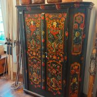 mobile tirolese decorato 