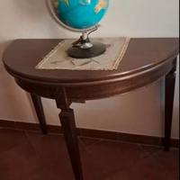 Tavolino mezzaluna