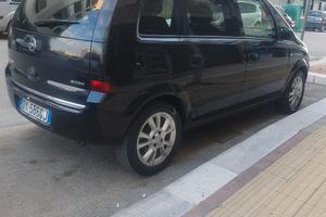 meriva cosmo 2009