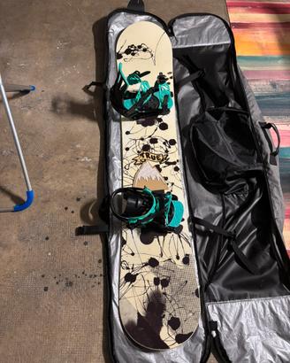 Tavola snowboard head + attacchi rossignol + sacca