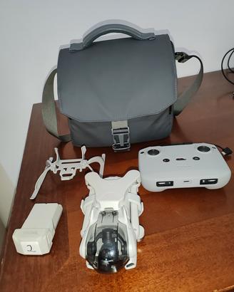 DJI MINI 3 FULL COMBO (3 ORE DI VOLO, COME NUOVO)