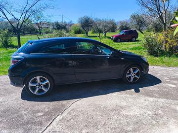 Opel astra gtc