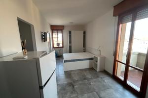 Monolocale adiacente centro