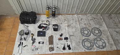 ricambi Yamaha r6 06/16 17>