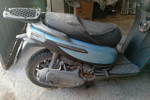 Scooter piaggio 125
