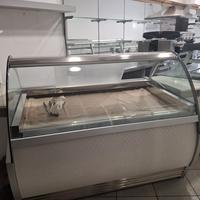 Vetrina per gelati