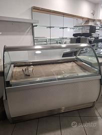 Vetrina per gelati