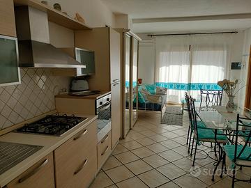 S.Teresa 22/29 agosto trilocale 50 mt spiaggia