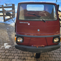 Ape piaggio 200cc, con volante. Portata 730kg