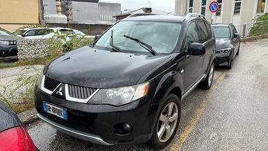 Mitsubishi outalnder 4x4