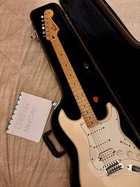 Fender Stratocaster HSS Mexico 2012 Arctic White