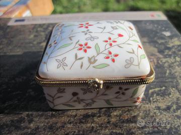 porta tesori in ceramica