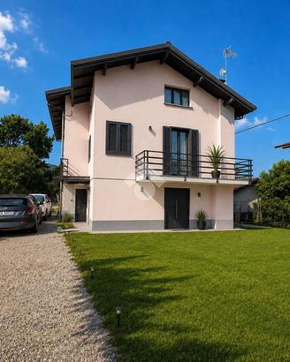 VILLA SINGOLA A GIAVENO