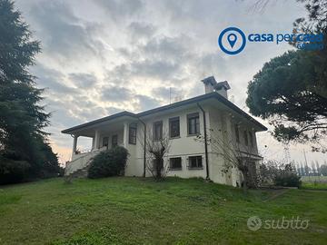 Casa Singola con ampio scoperto esclusivo