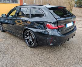 Bmw 318D Touring Msport Incidentata/Sinistrata