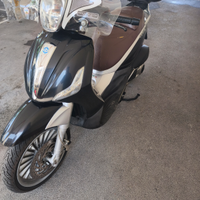 Beverly 300 i.e