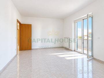 S2 APPARTAMENTO AMPIO E LUMINOSO CON BOX AUTO