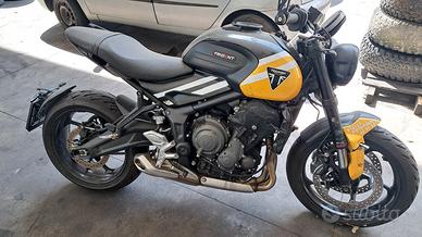 TRIUMP TRIDENT 2025 SOLO PER RICAMBI