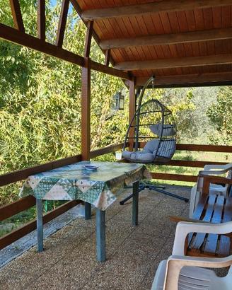 Bungalow in legno in collina