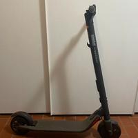 Monopattino Ninebot ES2