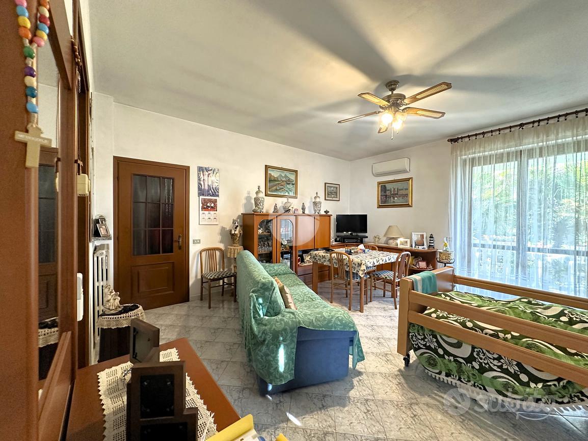 VILLA SINGOLA A SANTO STEFANO TICINO - Vista 5