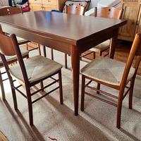 Tavolo allungabile completo di 6 sedie