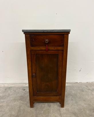 Comodino in legno arte povera con piano in marmo
