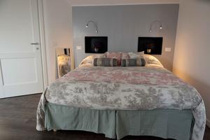 Camera matrimoniale uso sing bagno privato interno