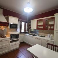 Stanza in villa ampia e luminosa - ideale per stud