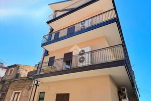4 locali a paternò