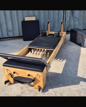 Reformer Pilates in legno come nuovo