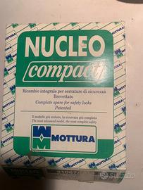 Serratura per porta blindata