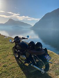 Triumph Bonneville - 2012