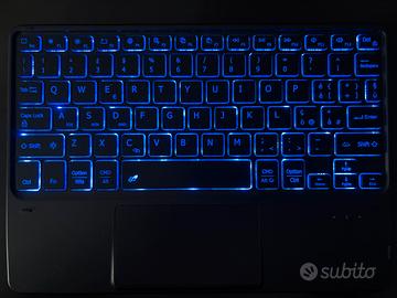 Tastiera Bluetooth con touchpad integrato