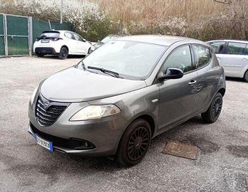 Lancia Ypsilon 0.9 TwinAir 85 CV 5 porte Metano Ec