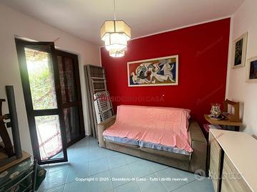 Appartamento, Campofelice di Roccella.