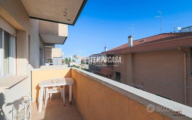 MONOLOCALE CON POSTO AUTO A 300 METRI DAL MARE