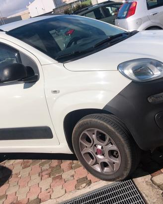 Fiat Panda 1.3 MJT S&S 4x4 Pop Climbing Van 2 post