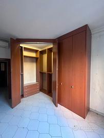 ARMADIO CON CABINA ANNESSA
